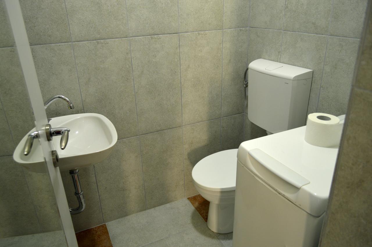 Community Park Apartment Ниш Экстерьер фото